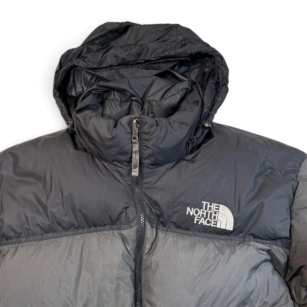 The North Face Nuptse 700 Down Puffer Jacket Mens Large Gray Black Hooded A187
